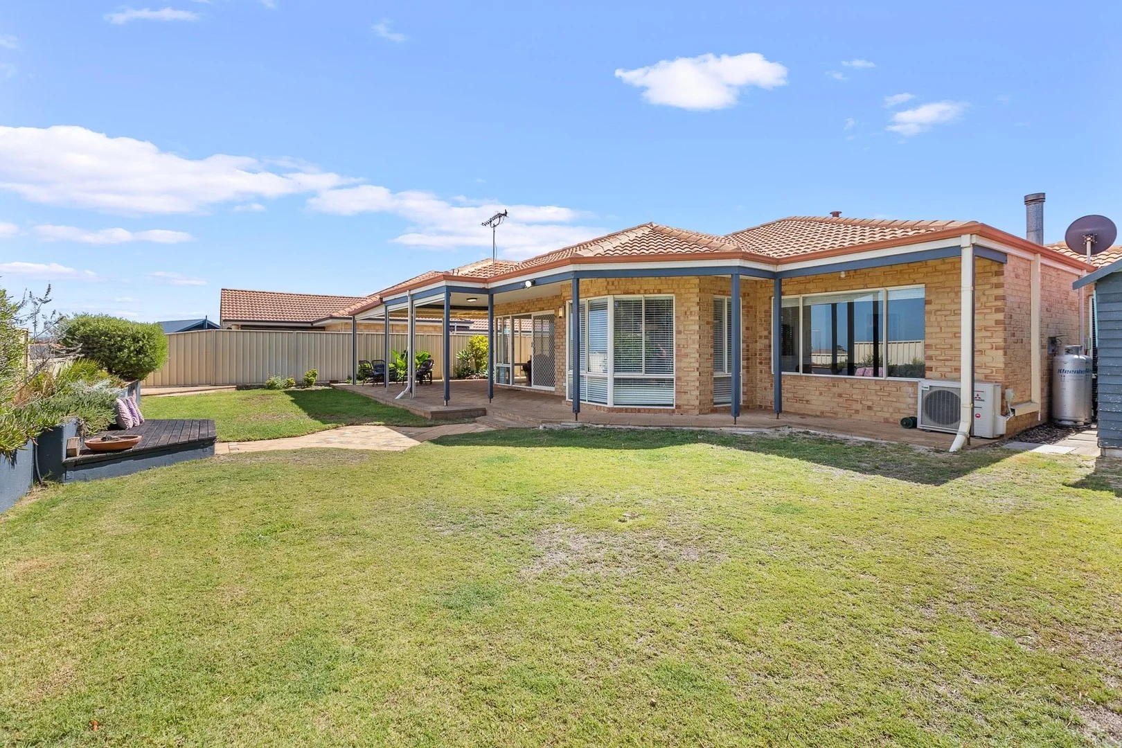 4 Dottyback Bend, Yanchep WA 6035