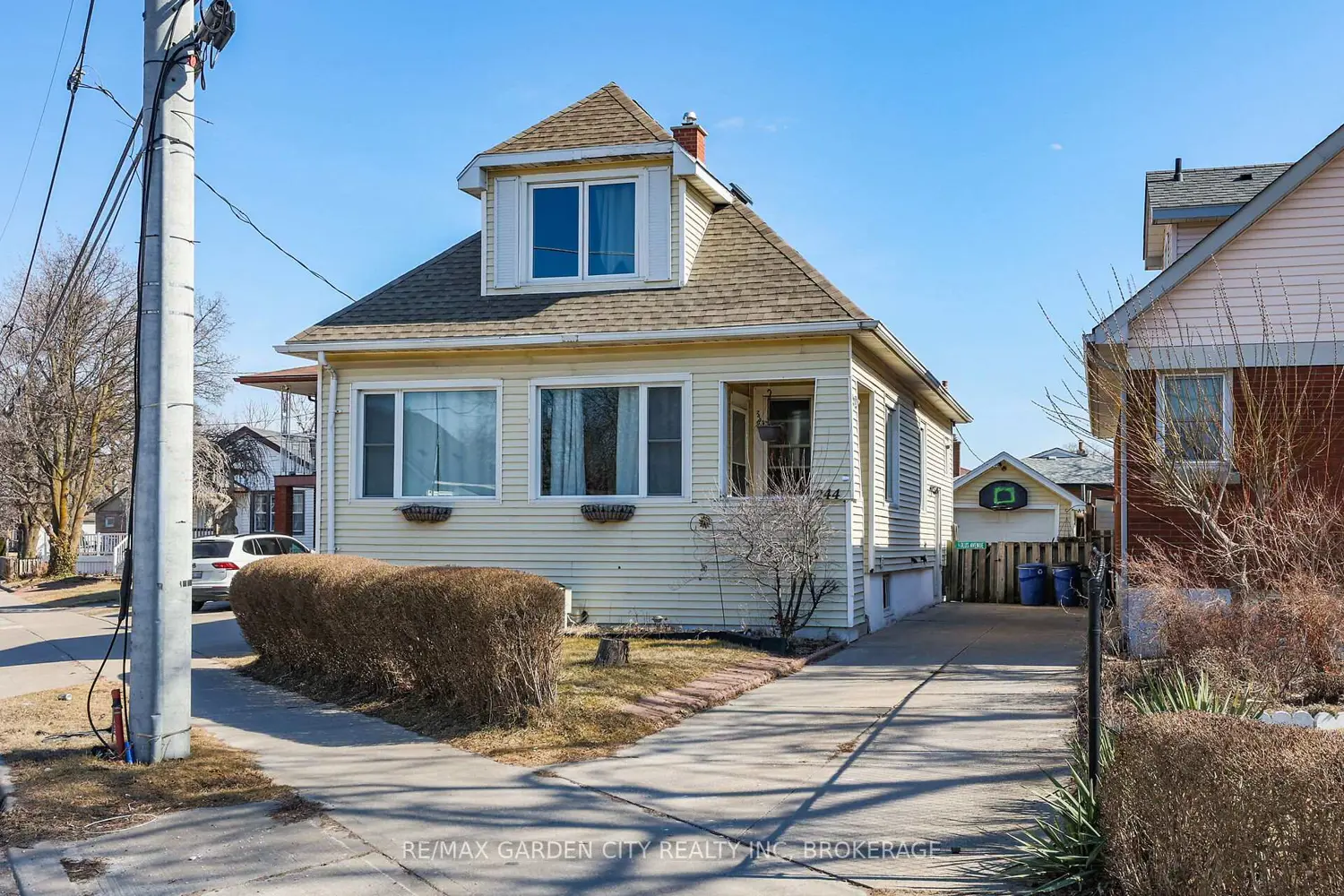244 Niagara Street