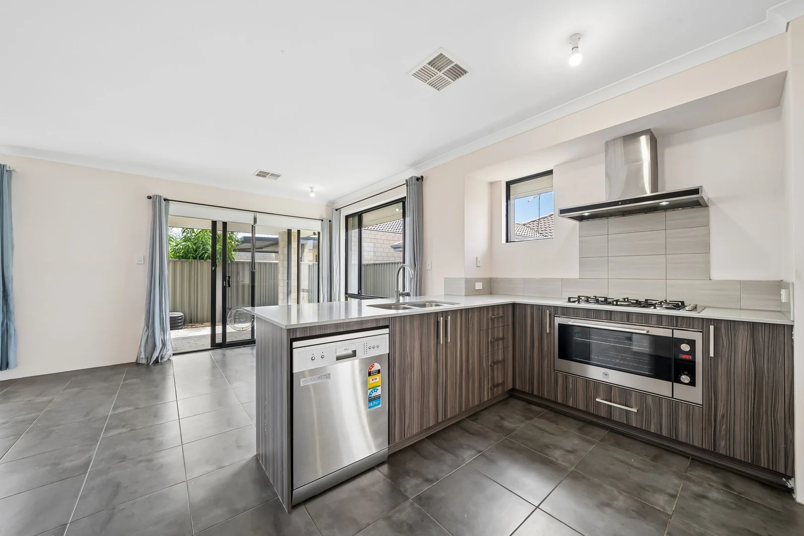 Additional image 7 of 40 Fringed Way, Piara Waters WA 6112