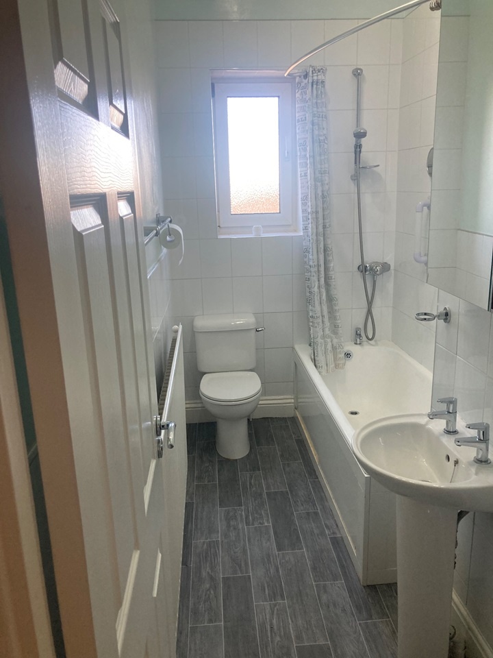 Room in a Shared House, Hanover Square, LS3, N1 7GU photo 4