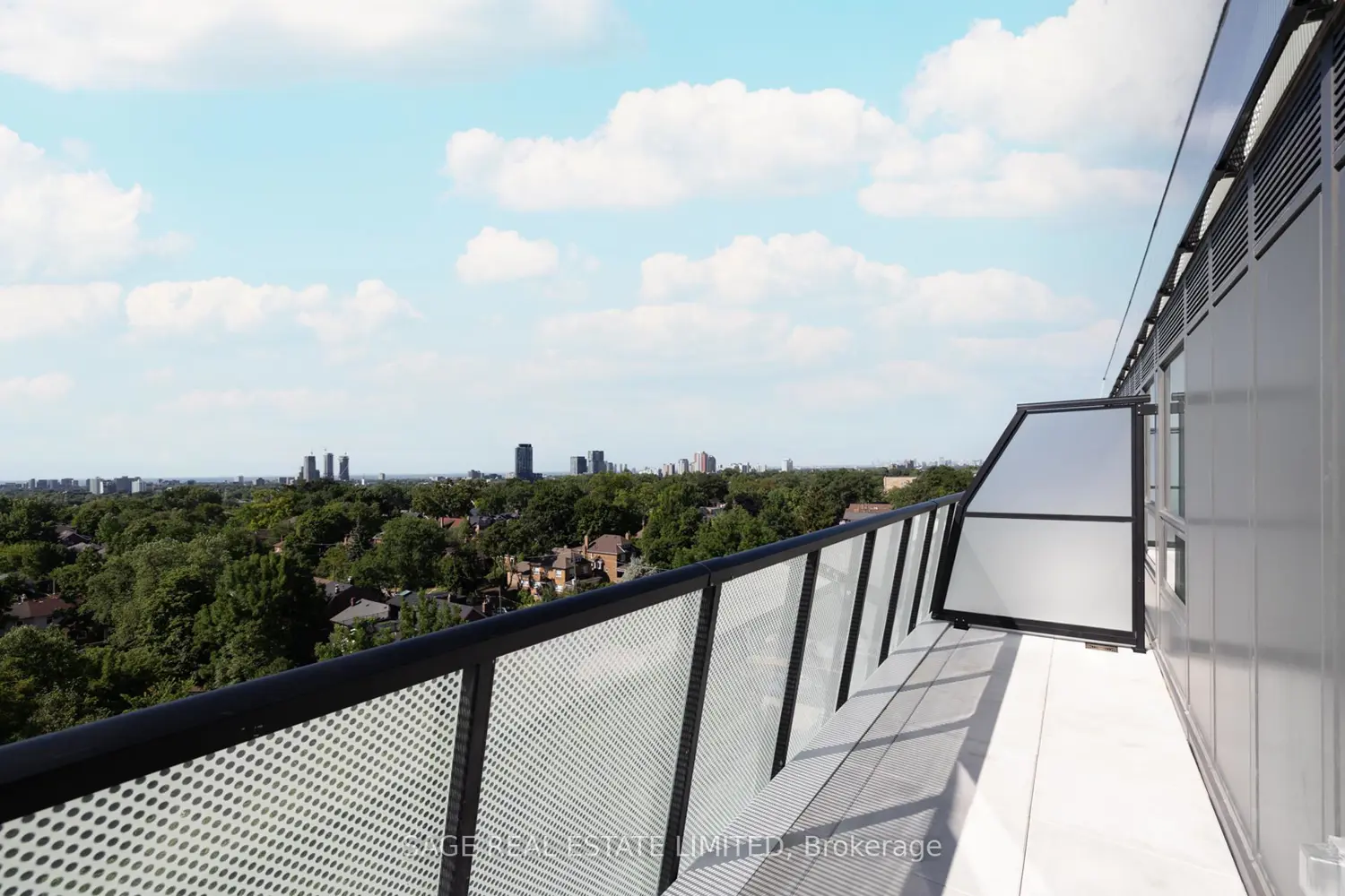 Additional image 14 of 863 St Clair Avenue 808