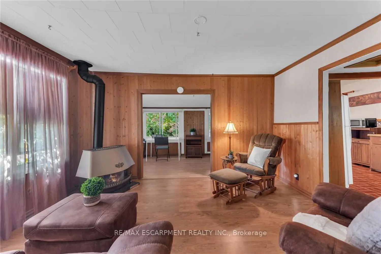 Additional image 7 of 16 Broad Avenue