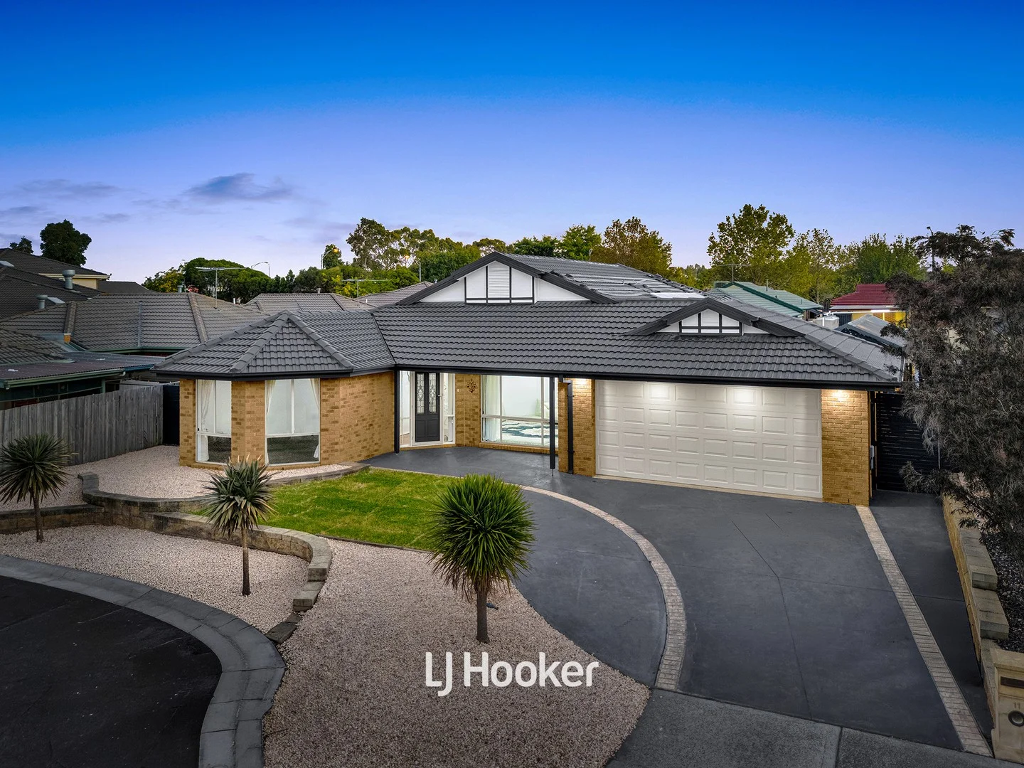 11 Joucas Place, Narre Warren South VIC 3805