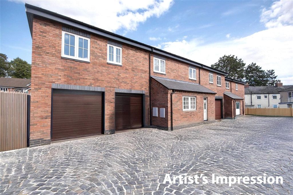 2 bed flat for saleThe Maltings, Salop Road, Oswestry, Shropshire SY11