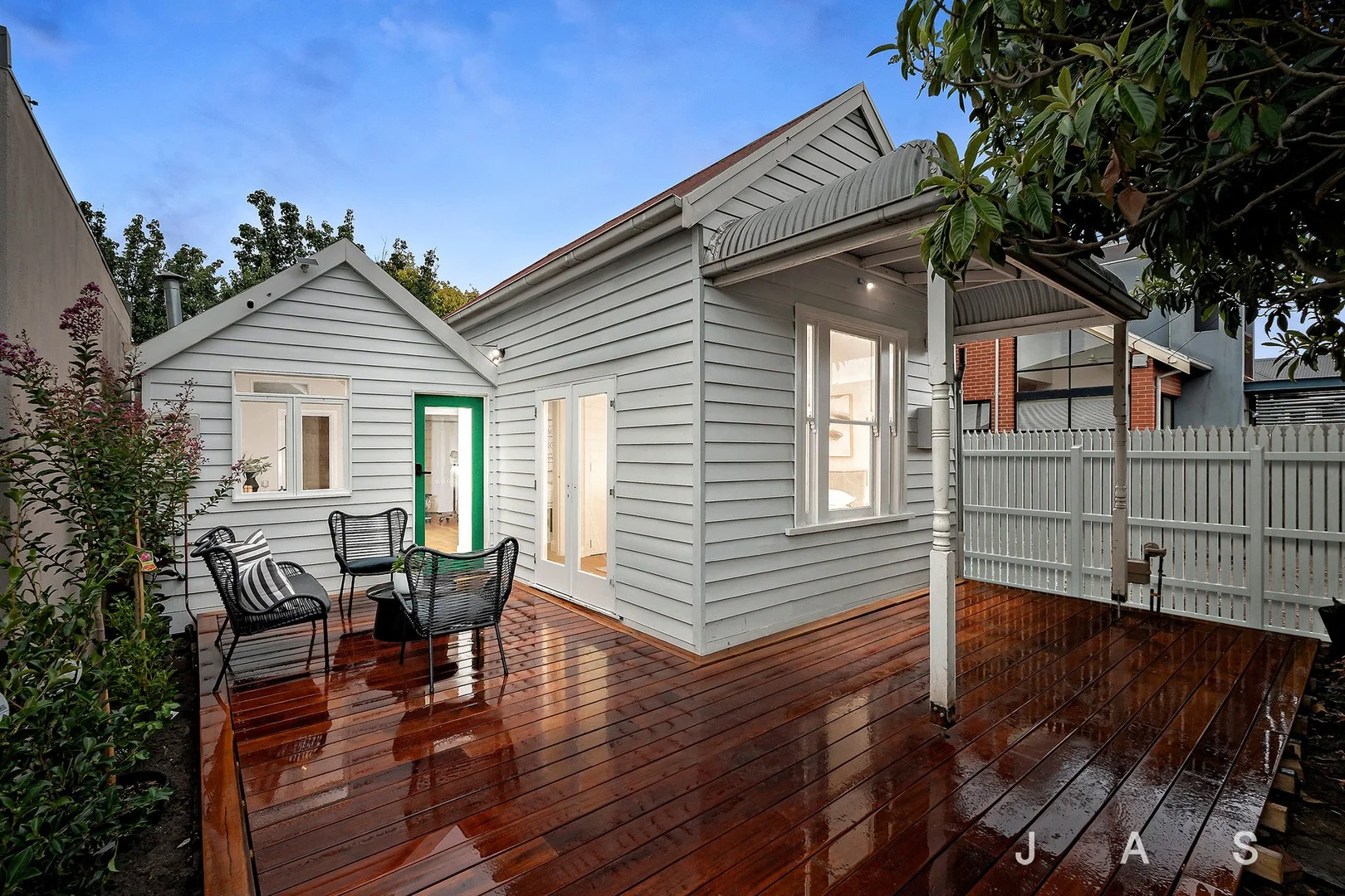 33 Rennie Street, Seddon VIC 3011
