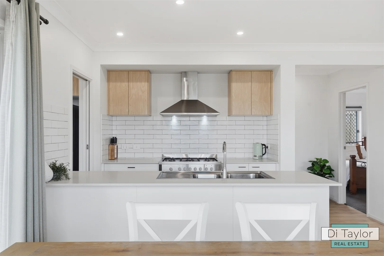 Additional image 3 of 11 Sutherland Street, Gleneagle QLD 4285