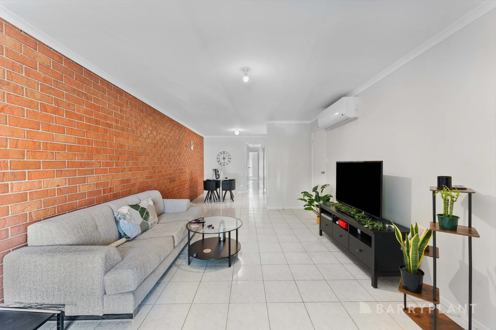 Additional image 5 of 2/52 Currunghi Court, St Albans VIC 3021