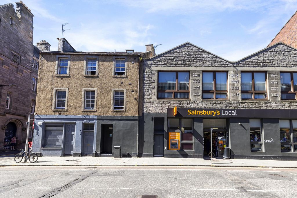 12 bed flat for sale80 Causewayside, Edinburgh EH9