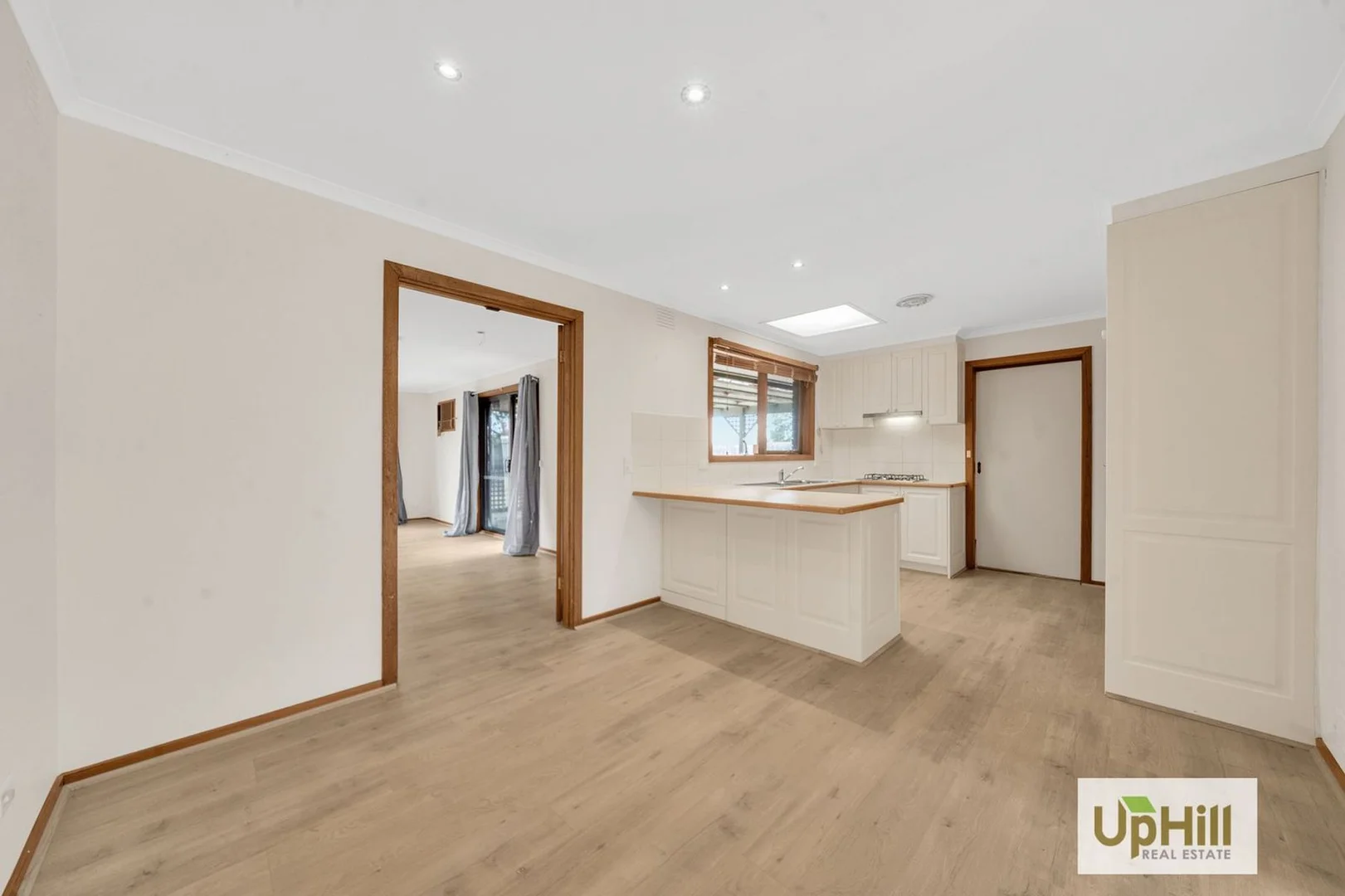 Additional image 4 of 19 Ambleside Cres, Berwick VIC 3806