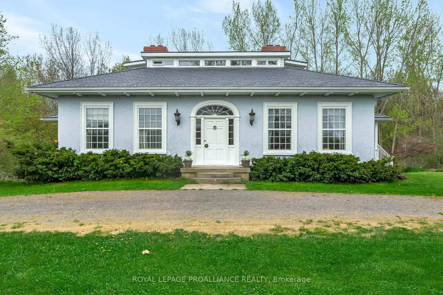 1479 Lakeside Drive photo 2