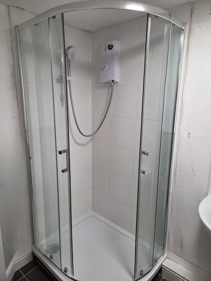 1 Bed Flat, Hall Lane, LS12, N1 7GU photo 4