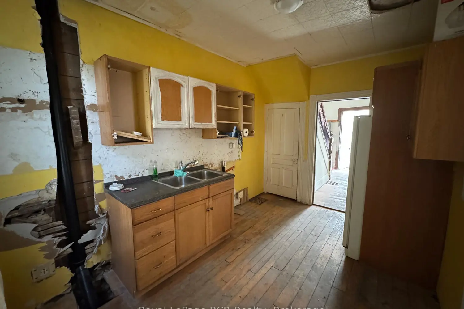 Additional image 5 of 966 3Rd Avenue