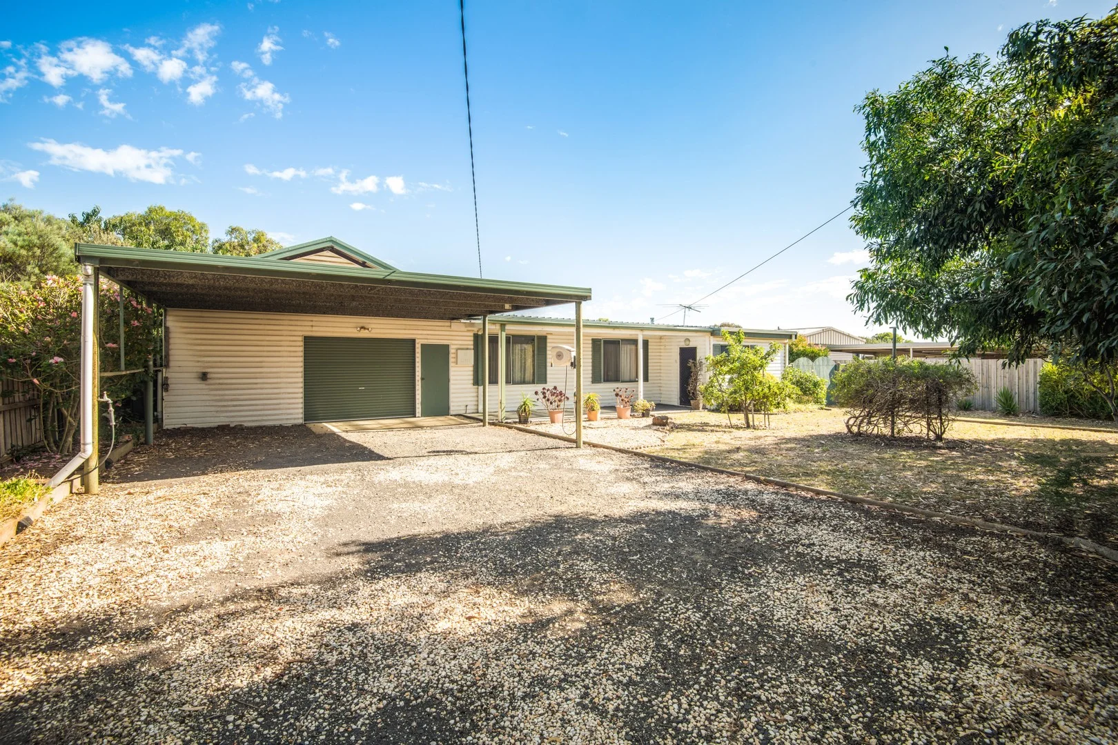 16 Centreway Road, St Leonards VIC 3223