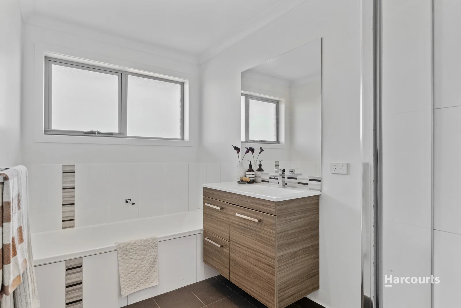 Additional image 12 of 1/746 Oceana Drive, Tranmere TAS 7018