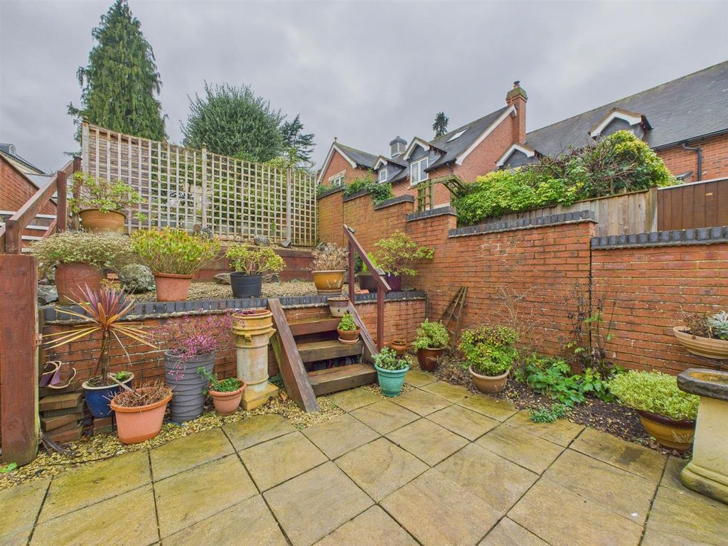 Additional image 2 of 2 bed flat for saleComo Road, Malvern WR14