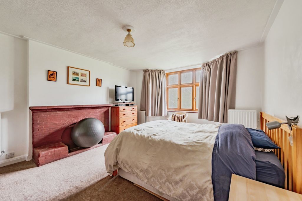 Additional image 10 of 3 bed detached house for saleAxes Lane, Redhill RH1