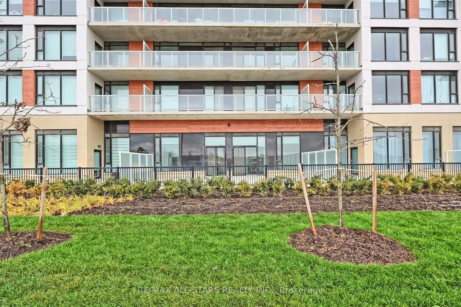2 David Eyer Road 124 photo 2
