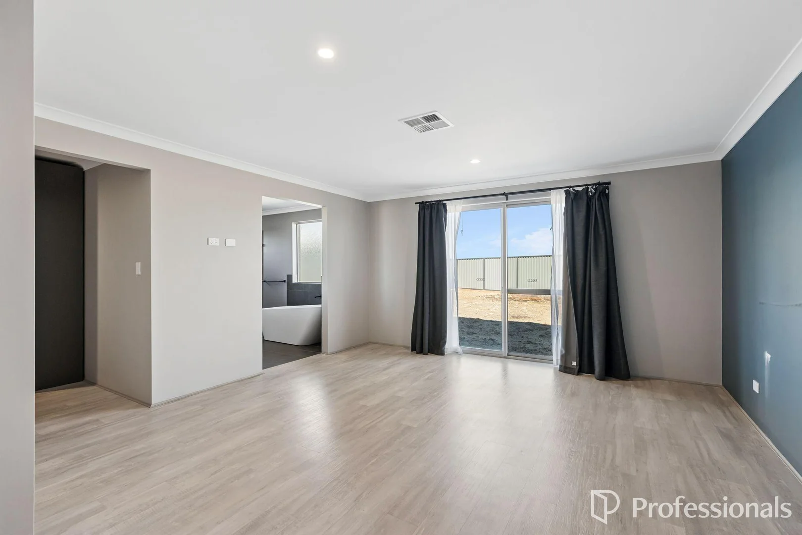 2 Albion Road, Byford WA 6122 photo 4