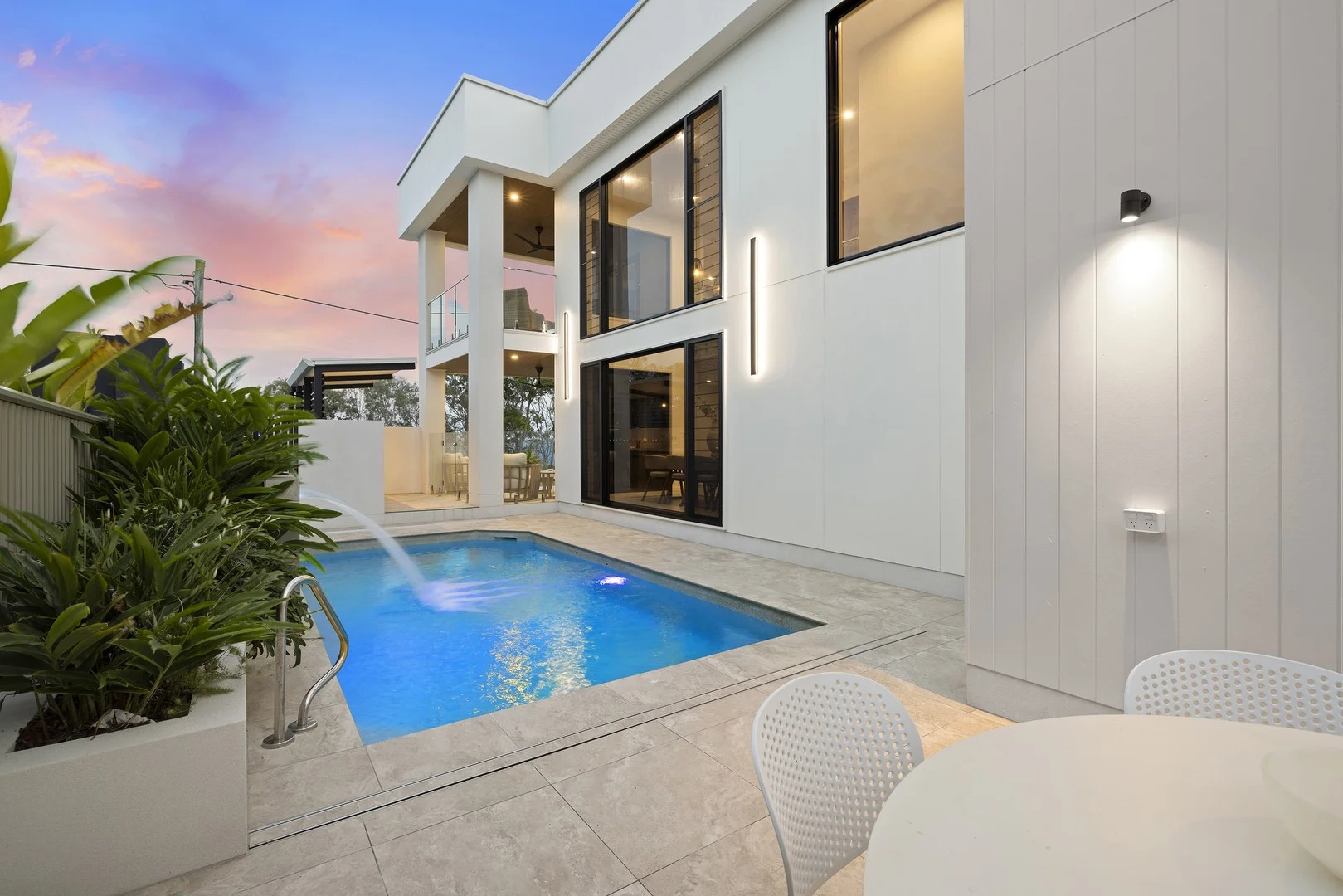 108 Esplanade, Point Vernon QLD 4655