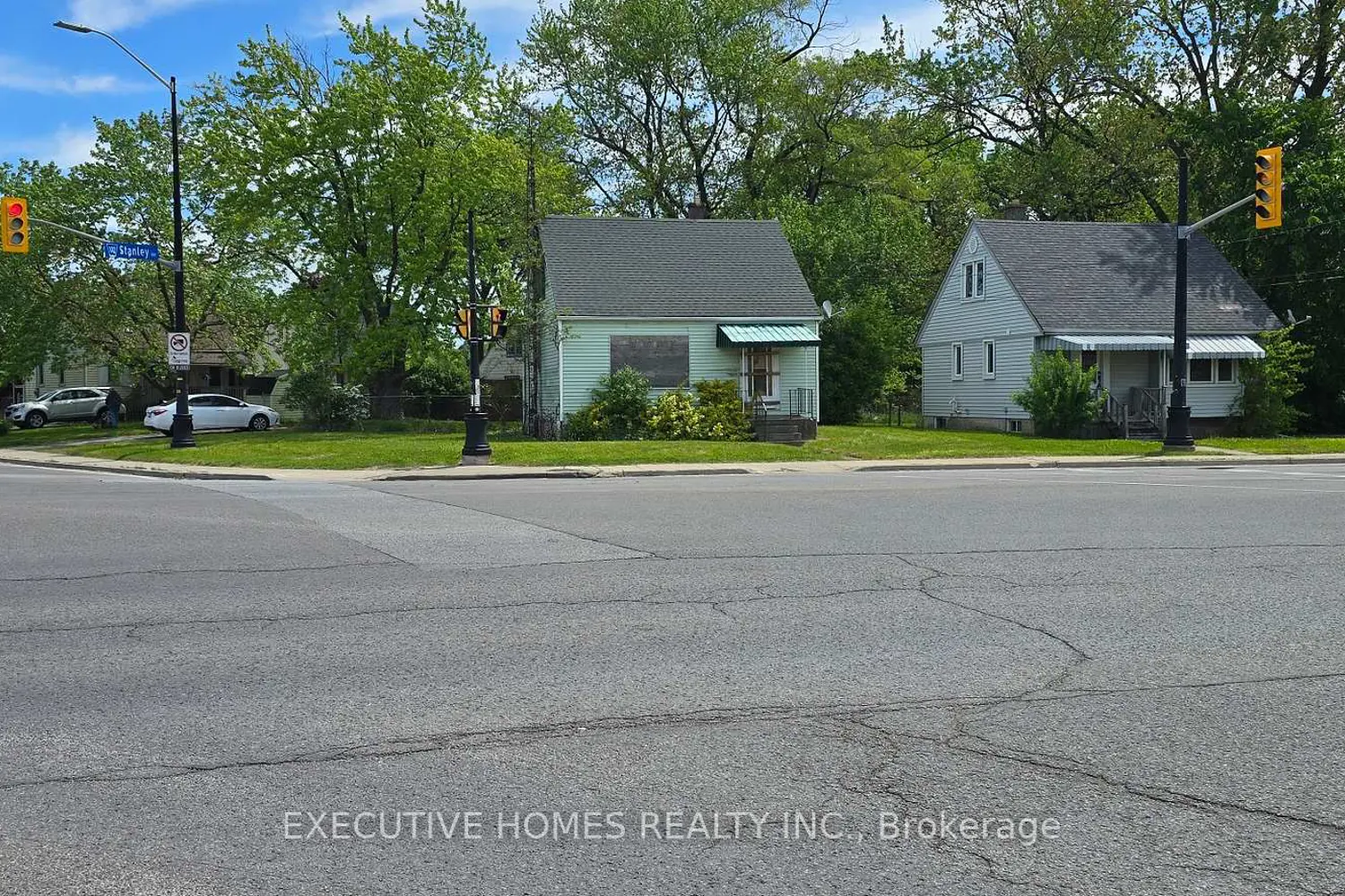 5176 Stanley Avenue photo 4