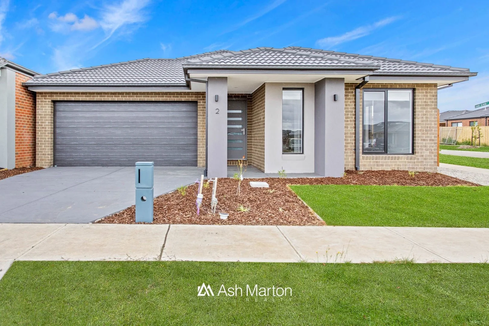 2 Bloodstone Way, Cranbourne East VIC 3977