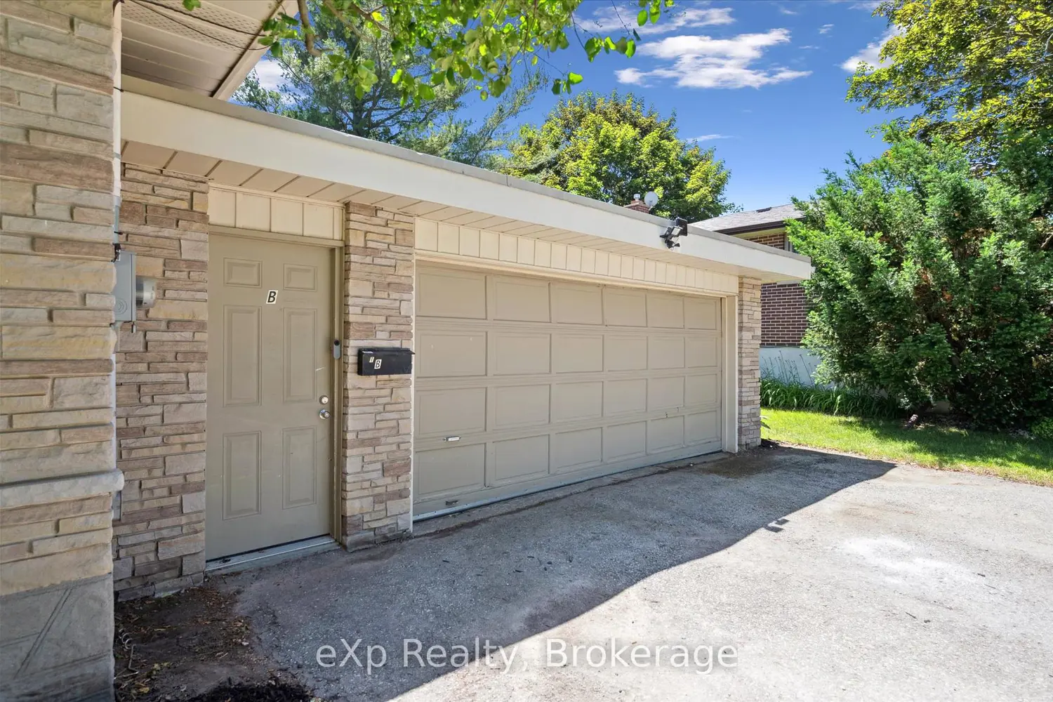 Additional image 10 of 550 Elora Street