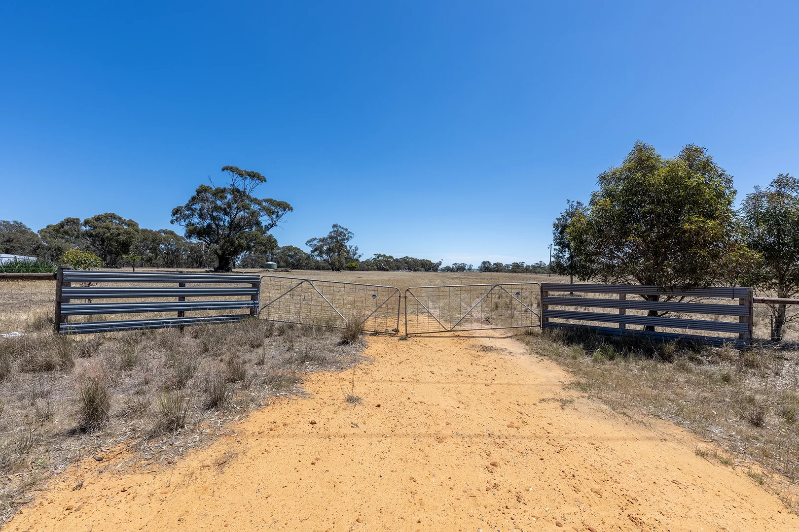 53 Golf Course Road, Miram VIC 3415 photo 2