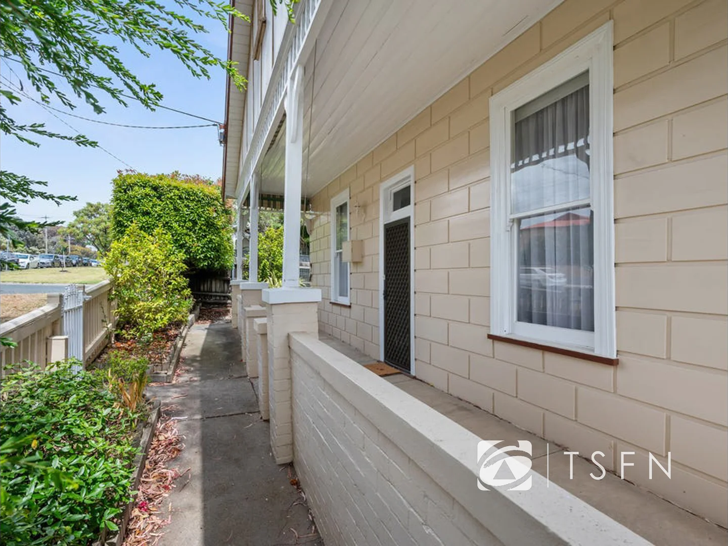 8 Valentine St, Bendigo VIC 3550 photo 2