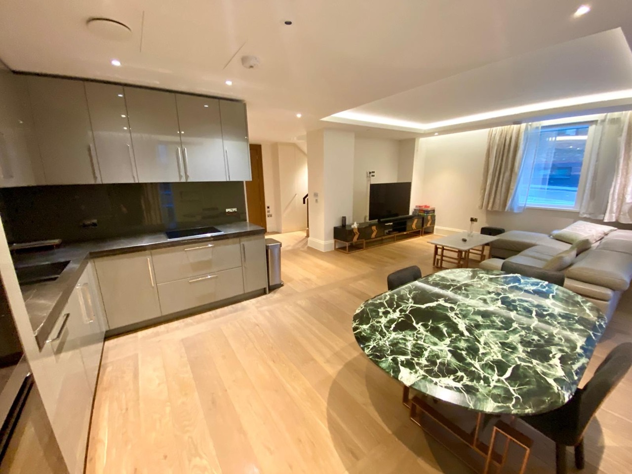 Additional image 5 of 2 Bed Flat, Milford House, WC2R, N1 7GU