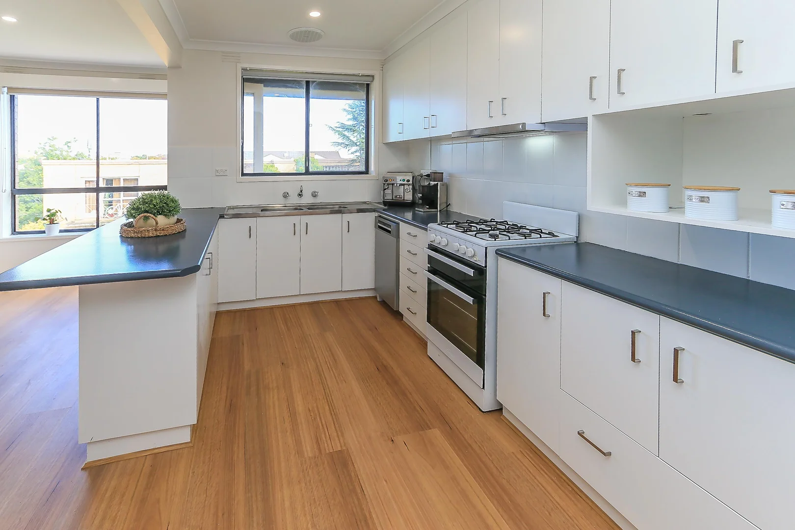 Additional image 2 of 8/247 Riversdale Road, Hawthorn East VIC 3123