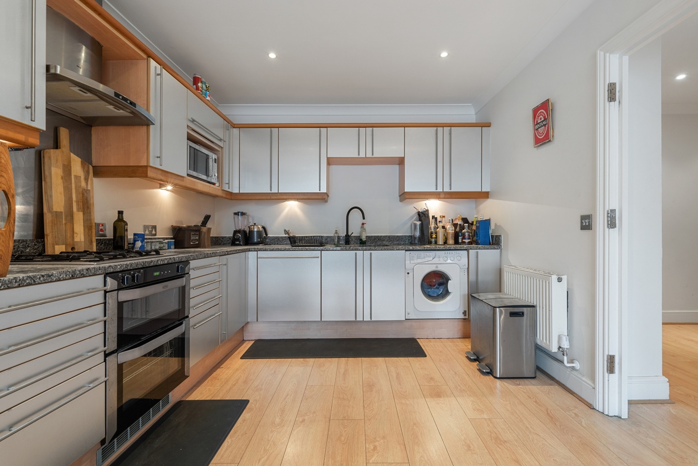 2 Bed Flat, The Point Building, N1, N1 7GU photo 3