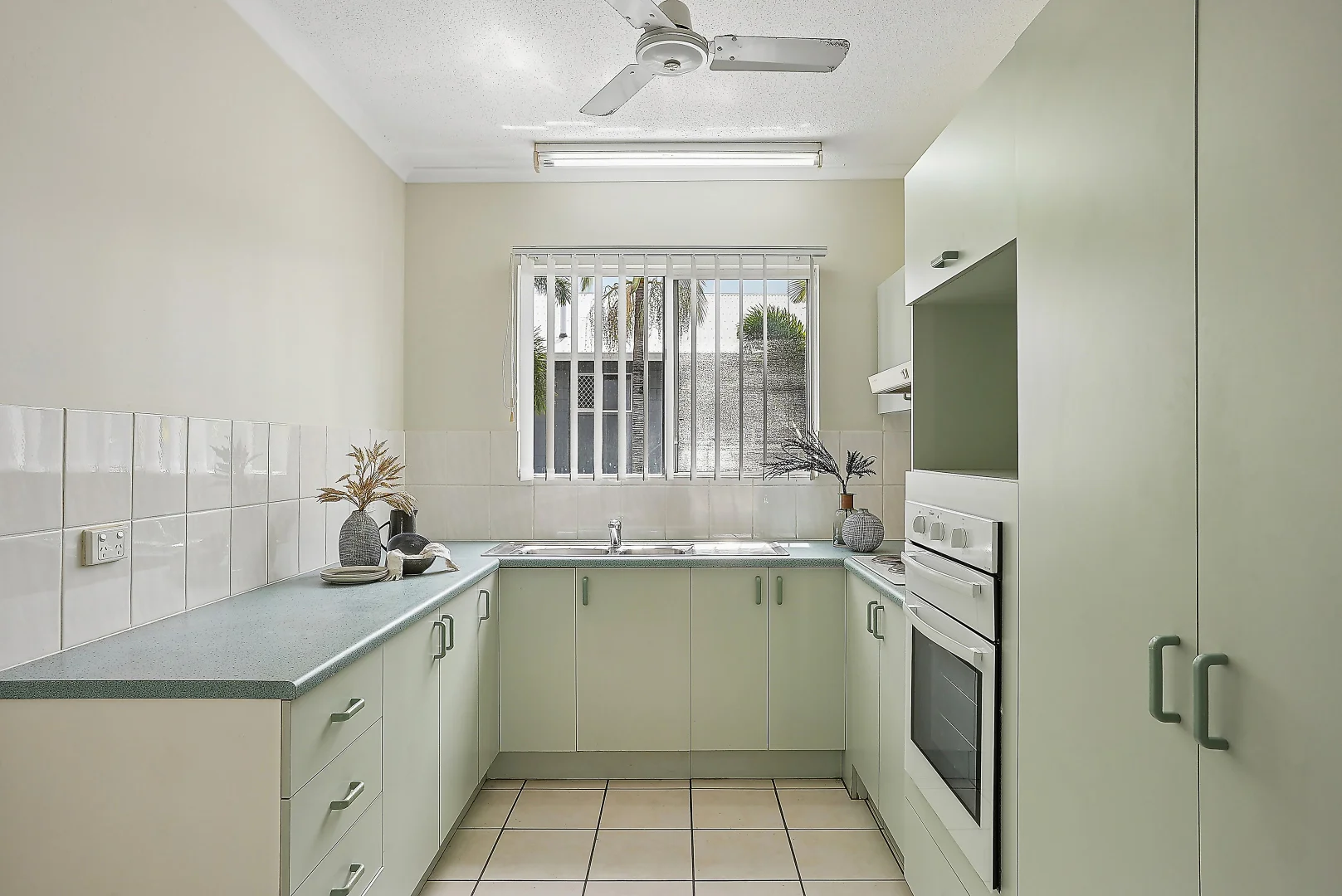 Additional image 3 of 3/106A-107 The Strand, North Ward QLD 4810