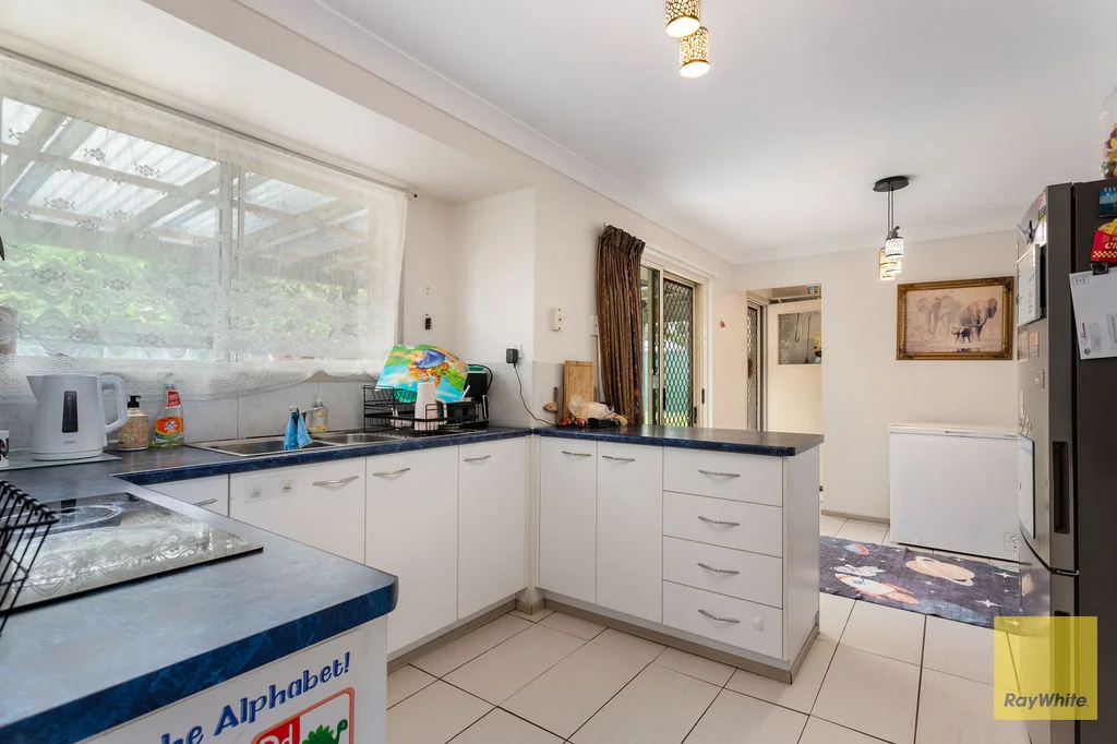 Additional image 3 of 28 Samantha Street, Boronia Heights QLD 4124