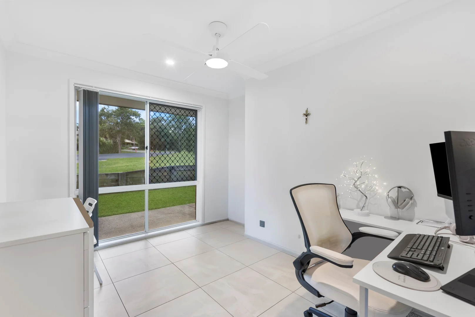 Additional image 16 of 16 Batavia Court, Park Ridge South QLD 4125