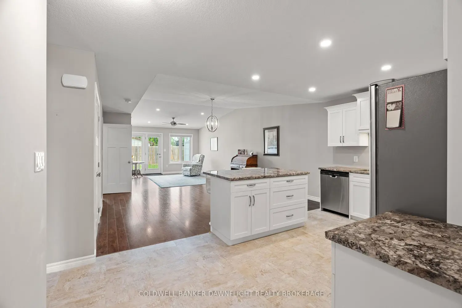 40 Devon Drive photo 4