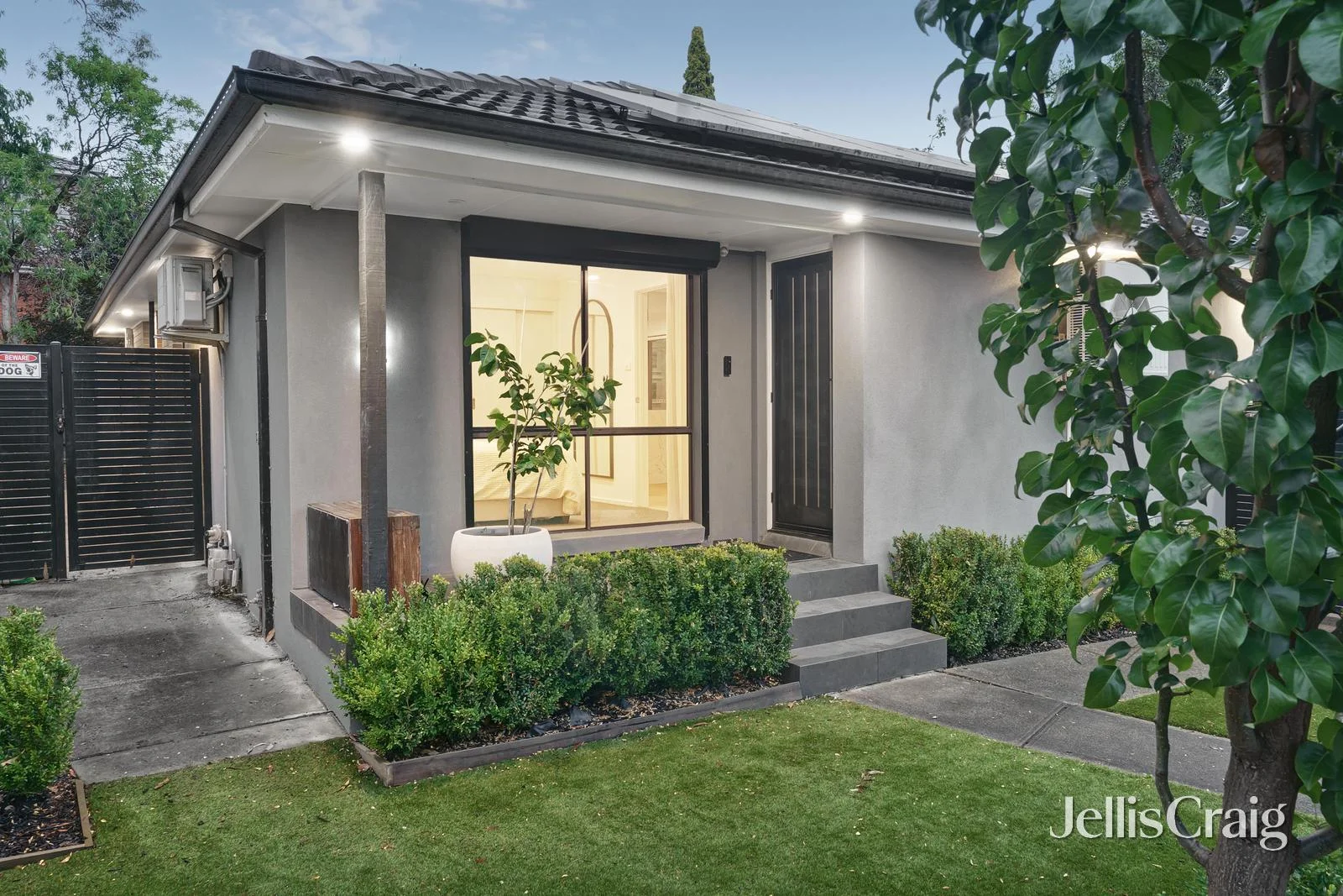 2/304 George Street, Doncaster VIC 3108