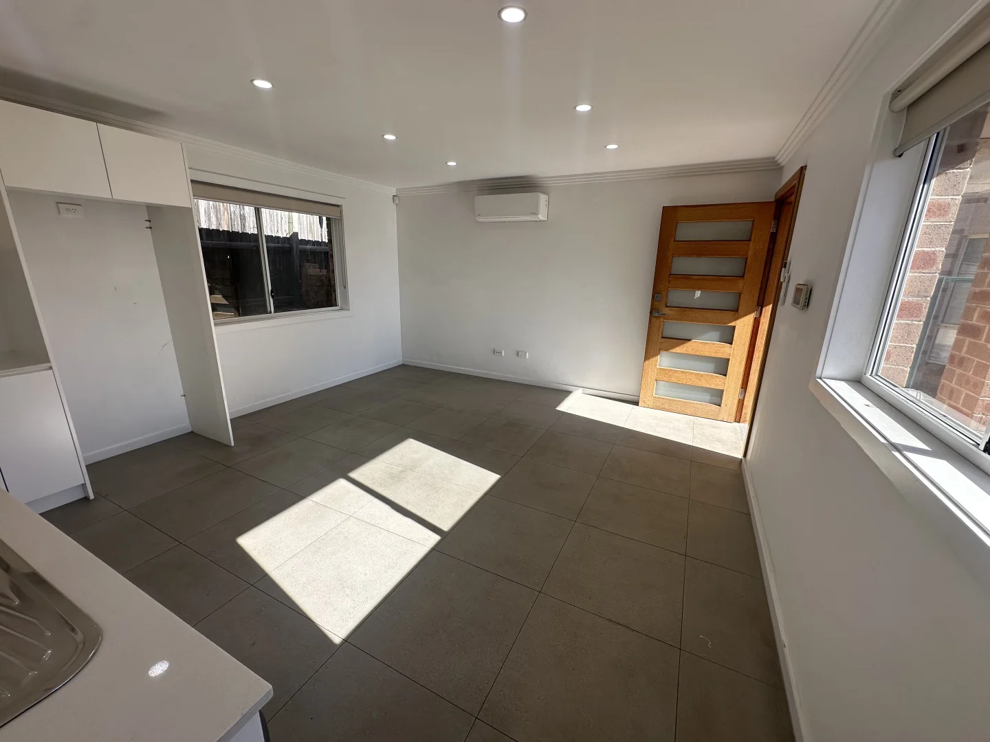 9a Dahlia Place, Prestons NSW 2170 photo 2