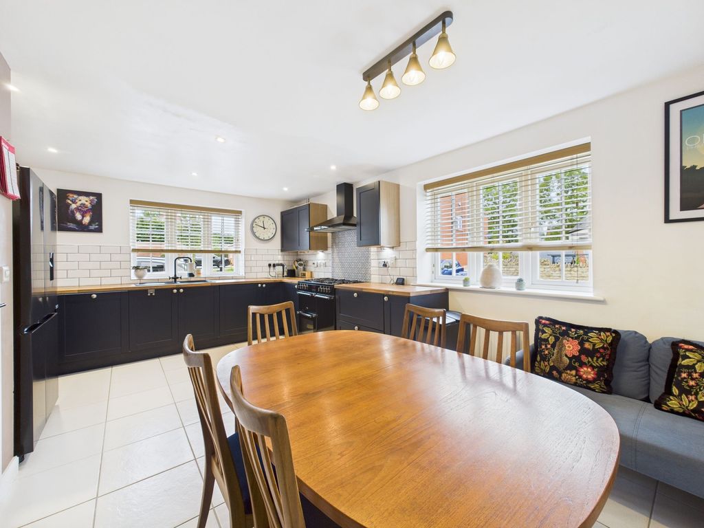 Additional image 7 of 4 bed detached house for saleWhittlewood End, Silverstone NN12