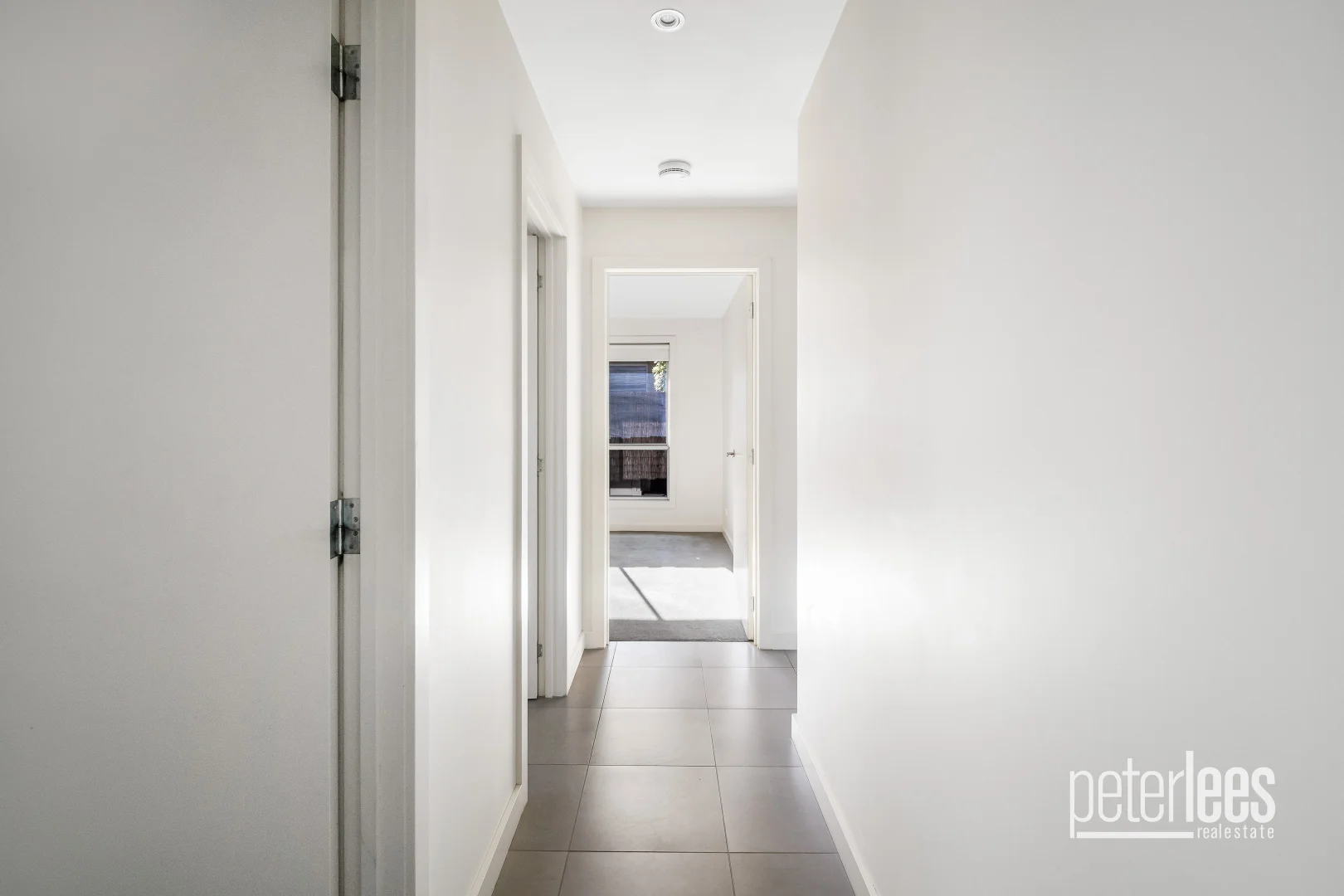 Additional image 14 of 2/8 Maiden Place, Newnham TAS 7248