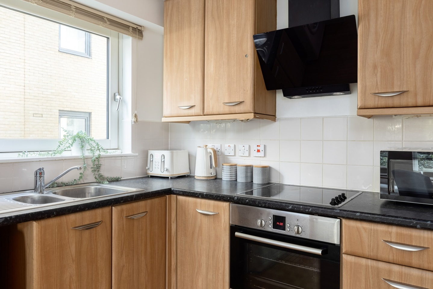2 Bed Flat, Dolphin House, SW6, N1 7GU photo 4