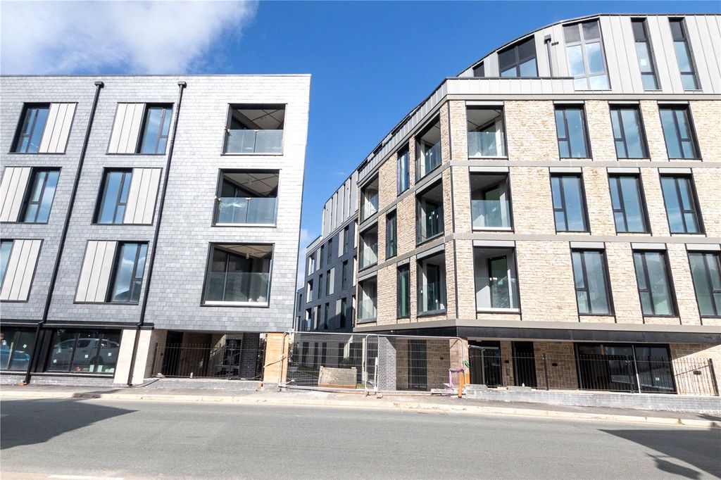 Additional image 12 of 3 bed flat for salePentire Avenue, Newquay, Cornwall TR7