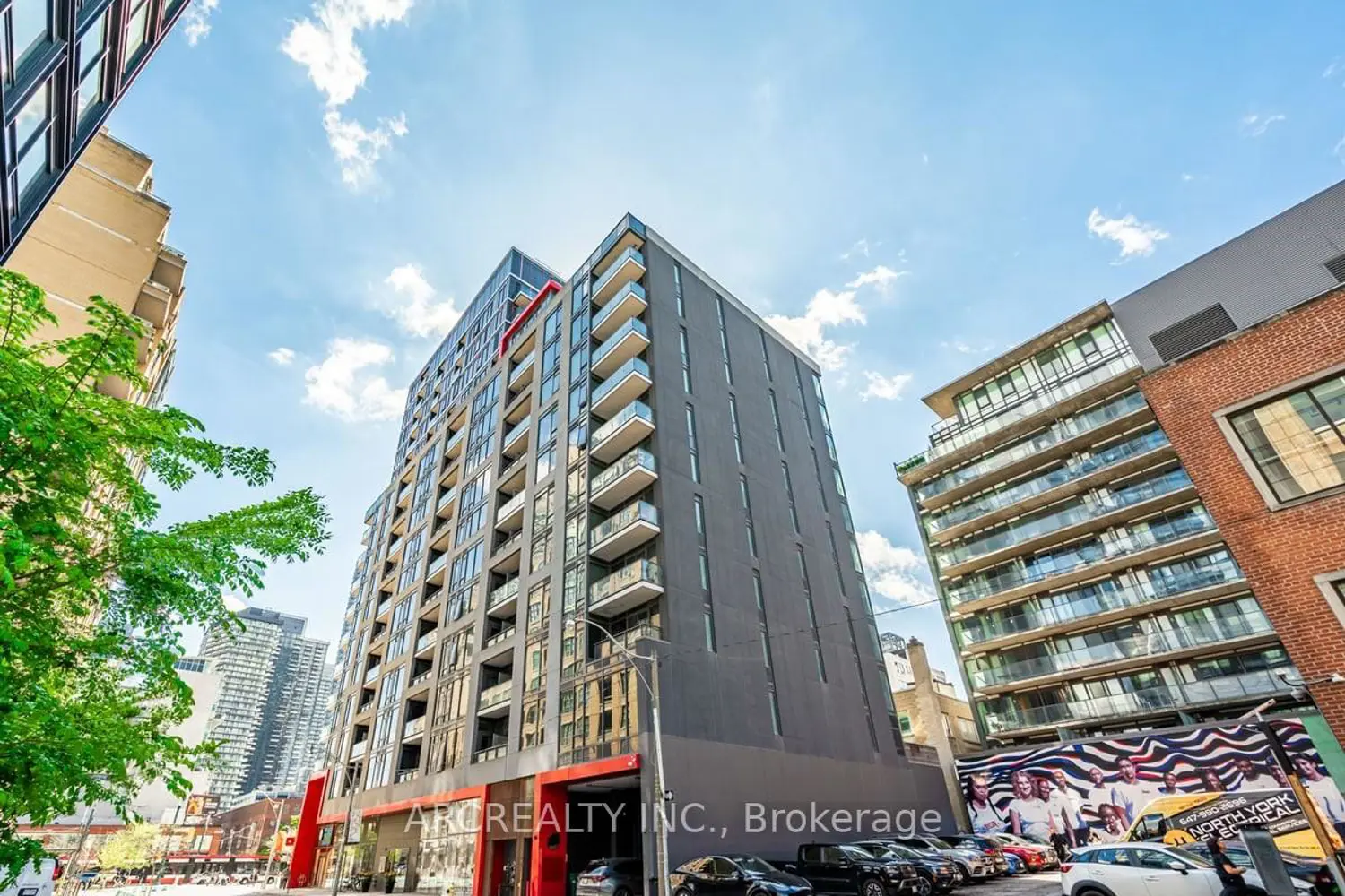 435 Richmond Street 404