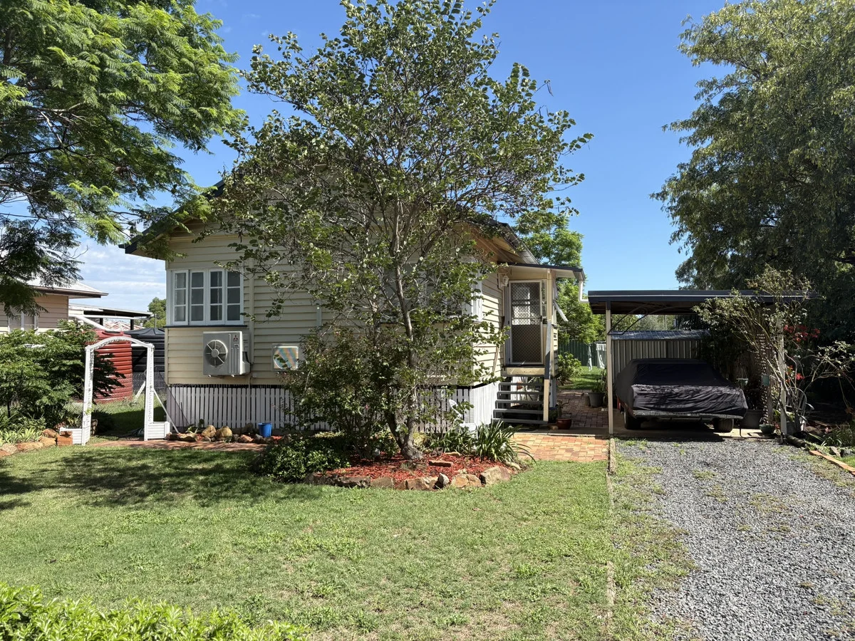 18 Skelton Street, Dalby QLD 4405