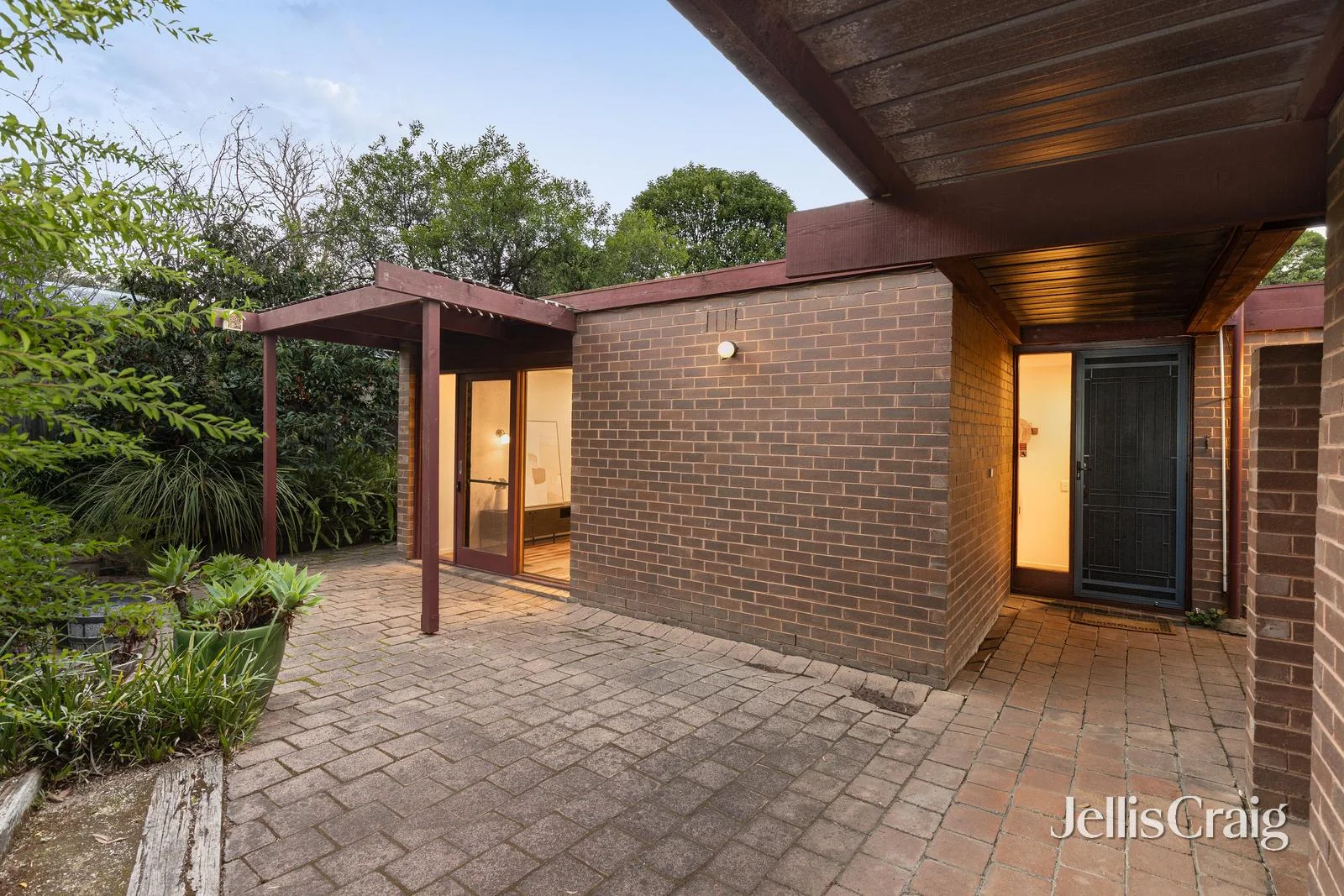 Additional image 3 of 1 Ferrier Court, Rosanna VIC 3084