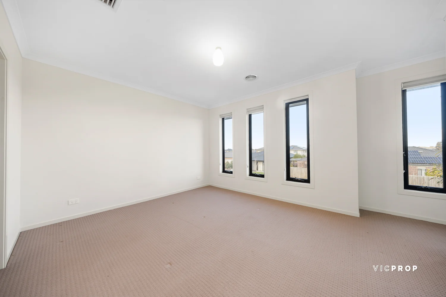 Additional image 2 of 43 Indura Drive, Werribee VIC 3030
