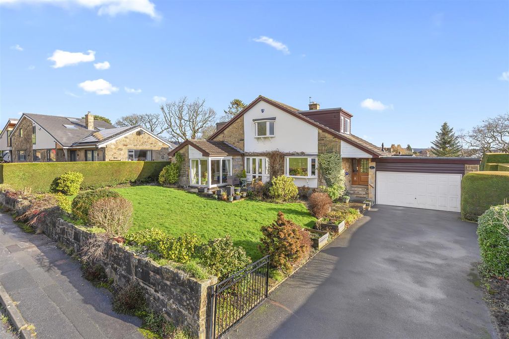 4 bed detached house for saleCoppy Wood Drive, Ilkley LS29