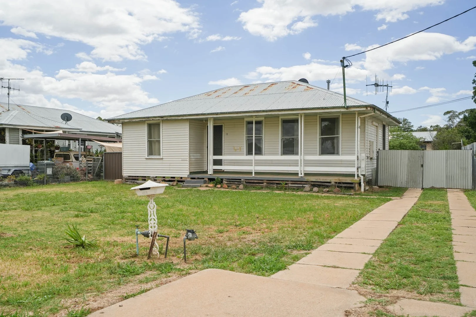 12 Boss Avenue, Warren NSW 2824
