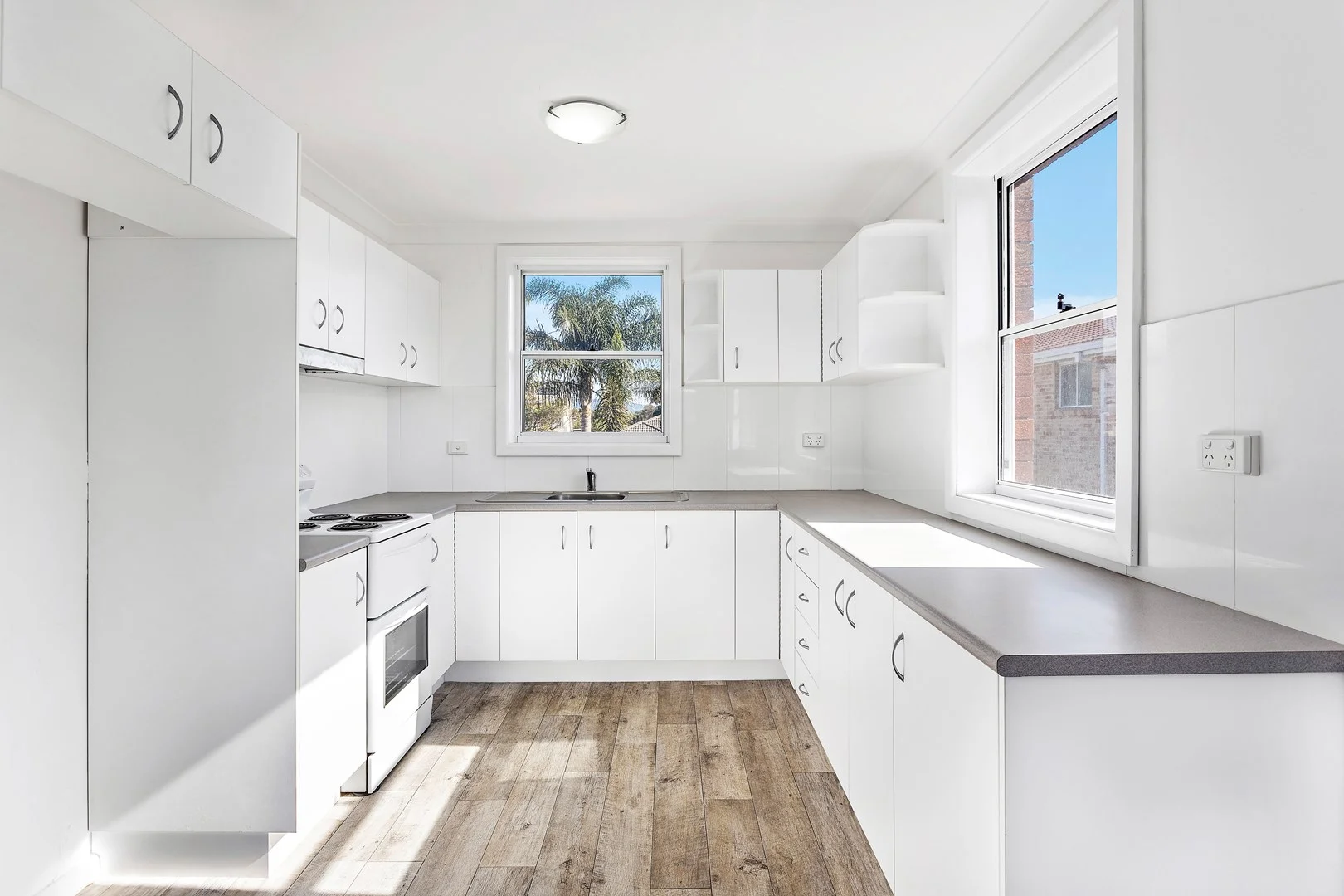 7/33 Reddall Parade, Lake Illawarra NSW 2528