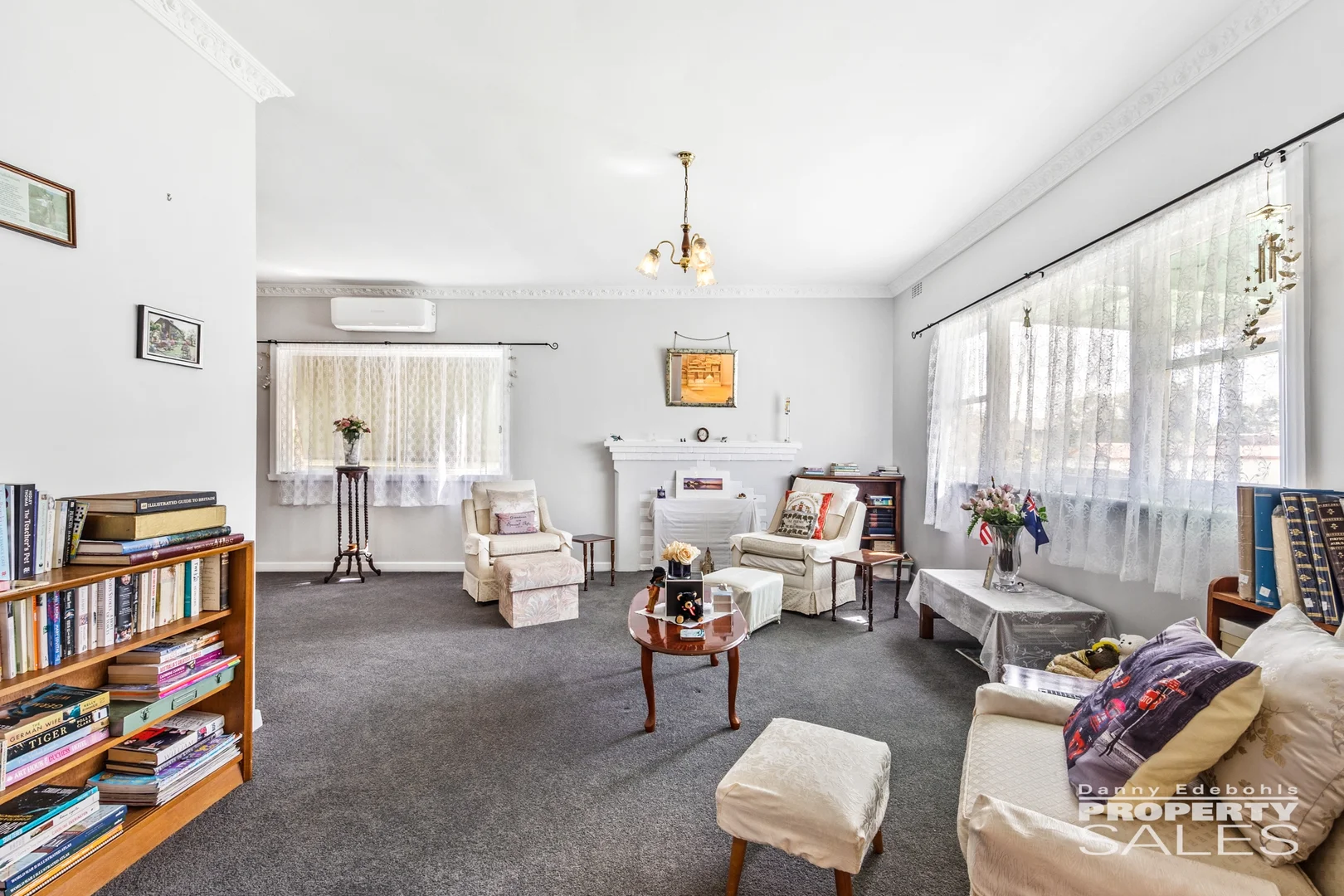 7 Moondarra Street, Moe VIC 3825 photo 2