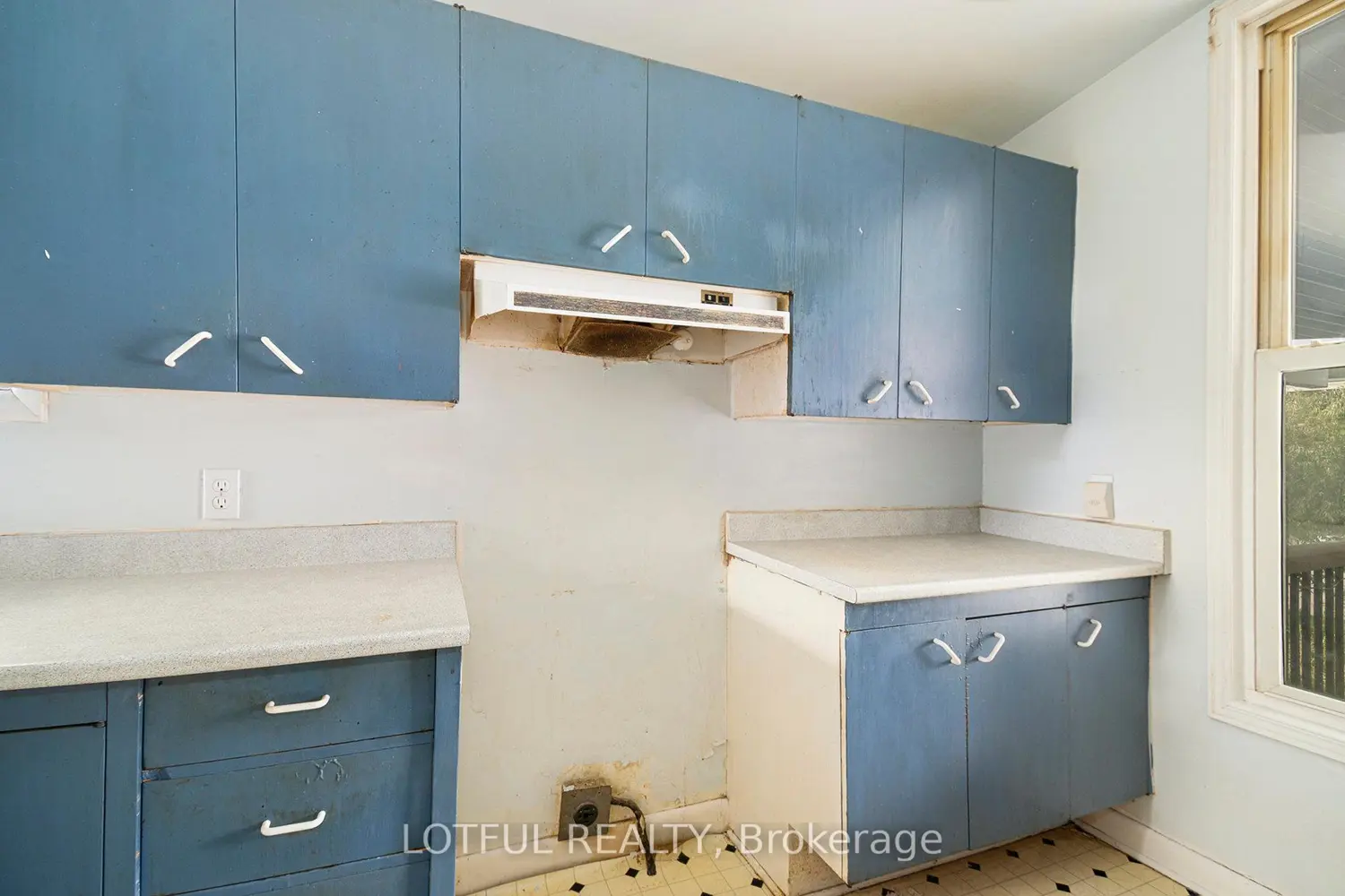 Additional image 12 of 328 Perrier Avenue